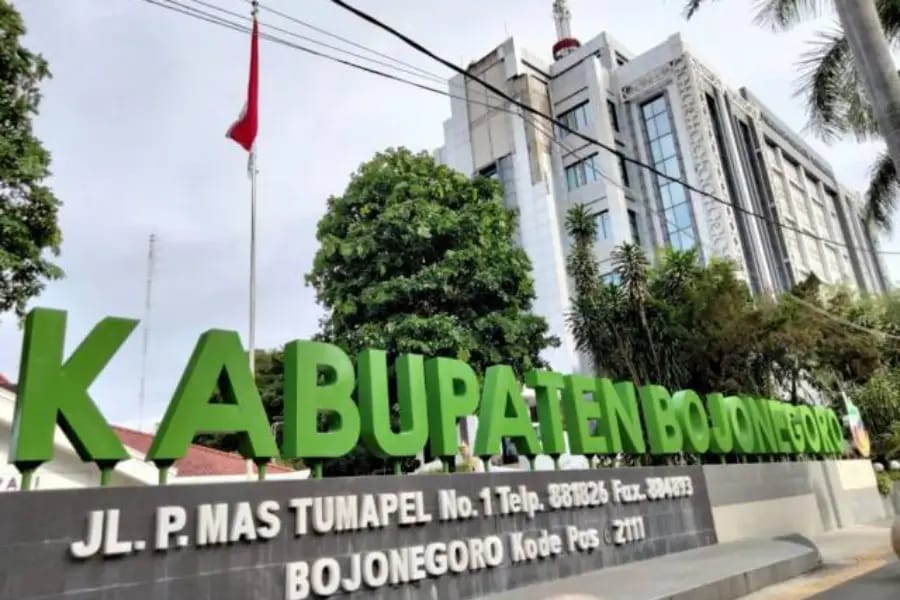 10 Proyek Besar Bojonegoro 2025: Akankah Lokal Hanya Jadi Penonton?