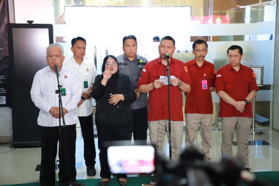 3 Orang Hakim dan 1 Pengacara Terkait Suap dan/atau Gratifikasi