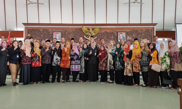45 PNS Pemkab Bojonegoro Terima SK Pensiun, Siap Terus Aktif dalam Pembangunan Daerah 