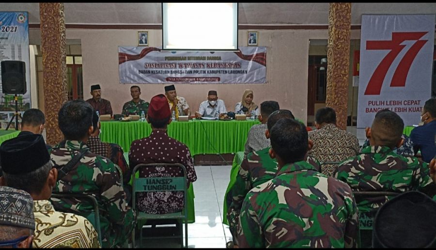 Anggota Satgas TMMD ke 114 Beri Wawasan Kebangsaan dalam Program Non Fisik di desa Tunggunjagir