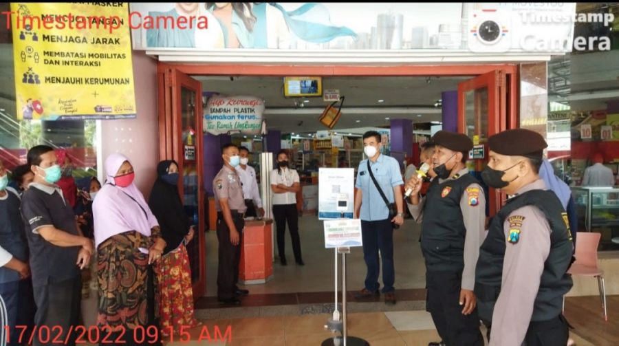 Antisipasi Kerumunan di Pusat Perbelanjaan, Pamor Keris Lakukan Pengamanan dan Imbuan