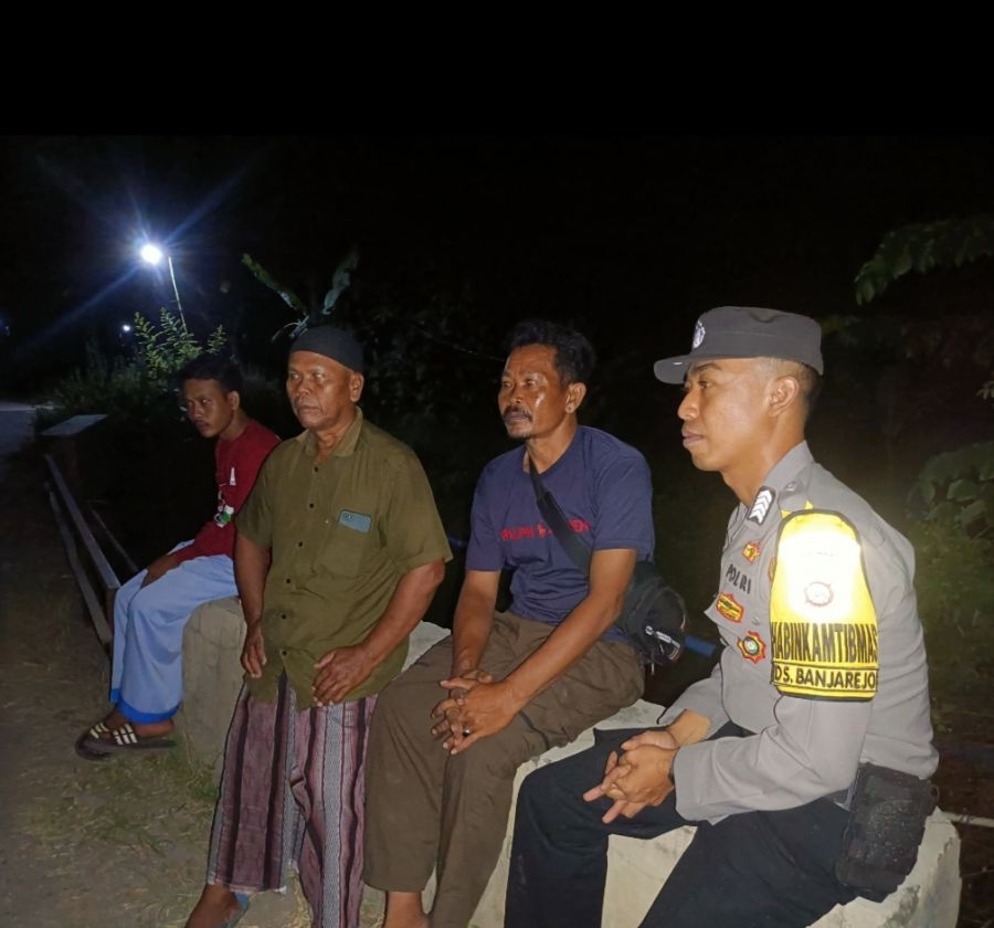 Antisipasi Perebutan Air Antar Warga 2 Desa, Dua Bhabinkamtibmas Laksanakan Patroli Bersama