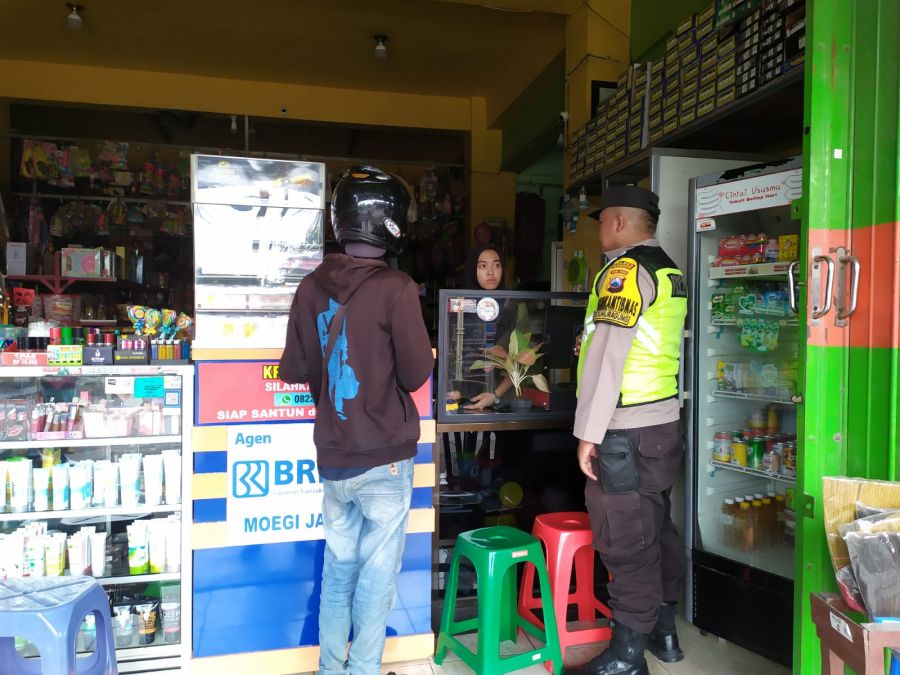 Antisipasi Tindak Kejahatan, Polsek Sumberrejo Lakukan Patroli di Kantor Perbankan