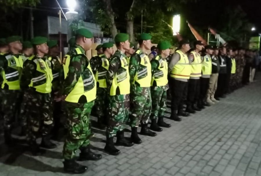 Petugas Gabungan Apel Pengamanan Malam Takbiran Idul Adha 1444 H di Kabupaten Bojonegoro