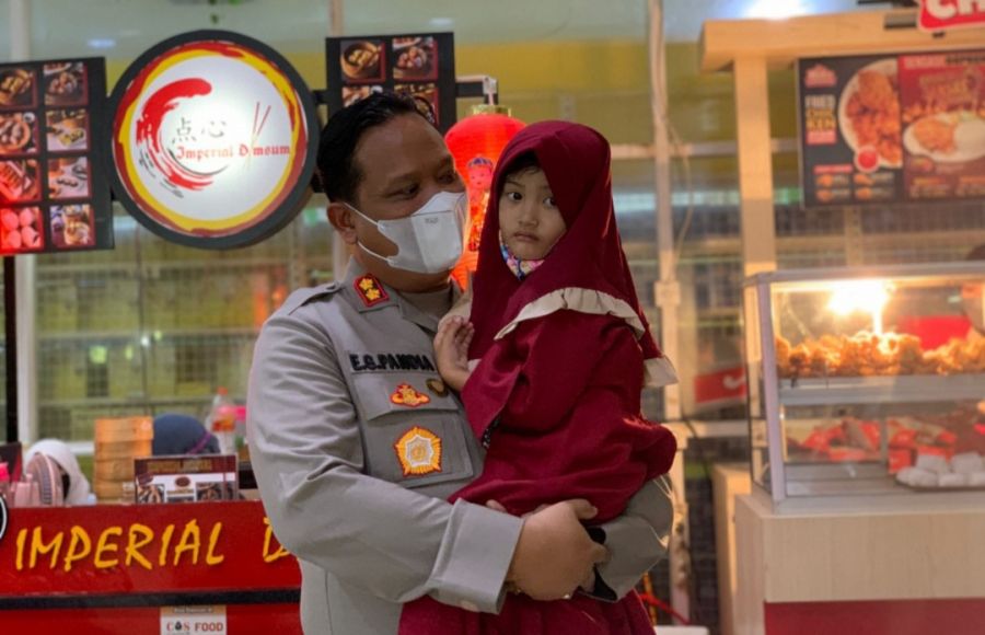 Sejalan dengan ASTUTI, Kapolres Ajak Anak Yatim Piatu Belanja Keperluan Sekolah