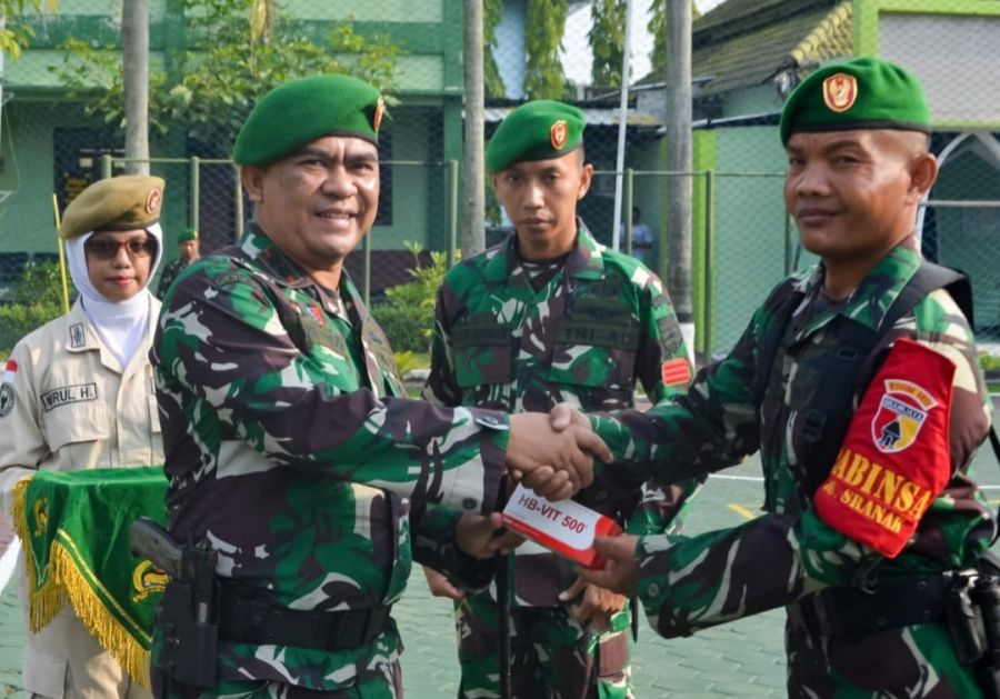 Babinsa Kodim Bojonegoro dapat Bantuan Vitamin dari Kepala Staf Angkatan Darat