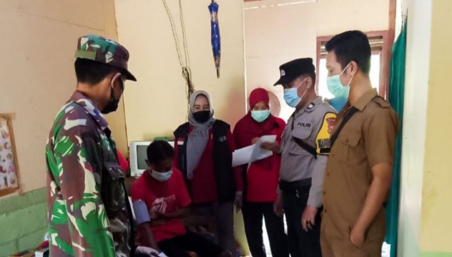 Babinsa Koramil Kalitidu Bojonegoro Laksanakan Pendampingan Vaksinasi Bagi Disabilitas Desa Mojo