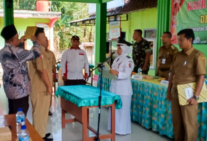 Pelda Suroso Hadiri Pelantikan dan Pengambilan Sumpah Jabatan Kaur Perencanaan Desa Jumput