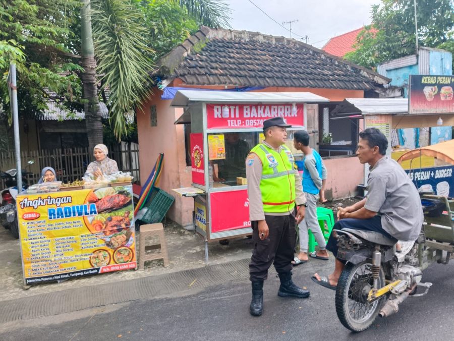 Berikan Rasa Aman Jelang Buka Puasa, Polsek Sumberrejo Lakukan Patroli Ngabuburit