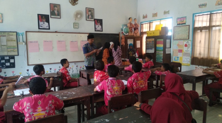DPC HPI Sumenep Goes To School