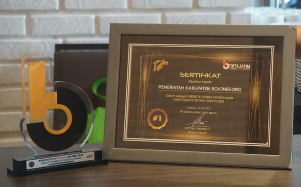 Bojonegoro Raih Penghargaan Beritajatim Digital Award Terbaik 