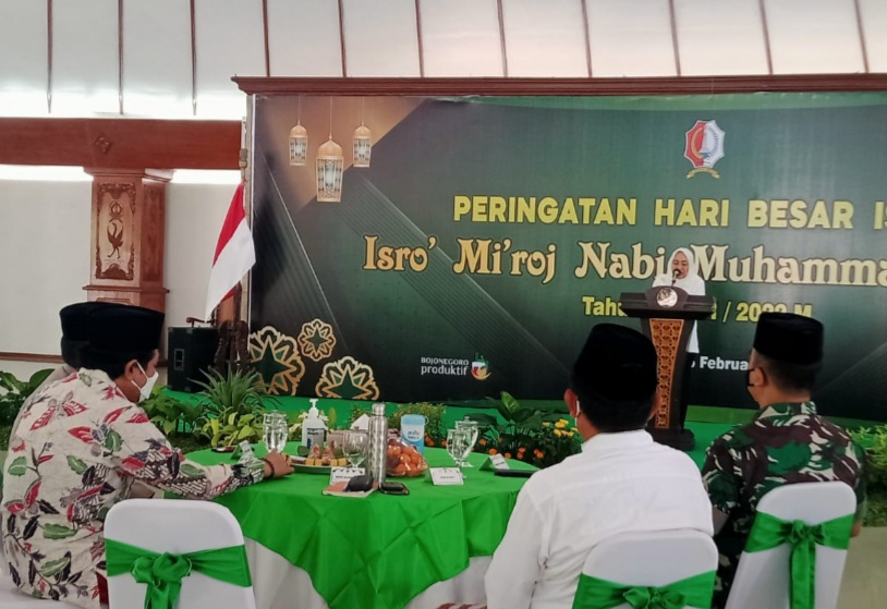 Bupati Anna dan ASN Bojonegoro Peringati Isra Miraj, KH Anwar: Sinergi Ulama Umara Dorong Pembangun