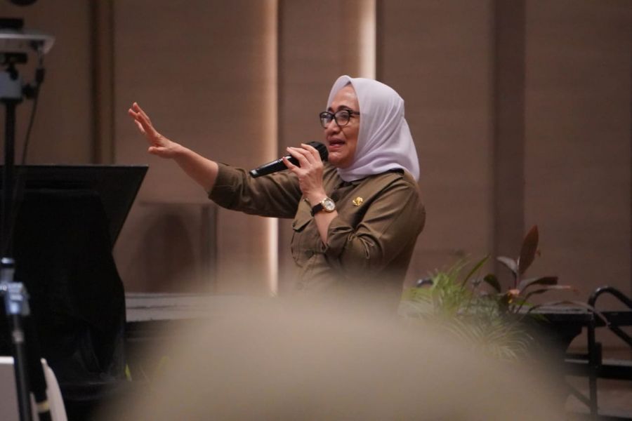 Bupati Anna Hadir Di Forum Publik Expose dan Paparkan Dana Abadi Pendidikan Berkelanjutan