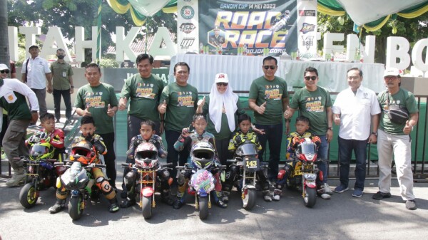 Bupati Anna Hadiri Dandim 0813 Cup Road Race, Dukung Racing di Bojonegoro