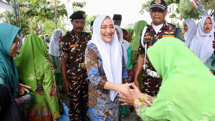 Bupati Anna Muawanah Hadiri Pengajian di Dander dan Tegaskan Pemerataan Pembangunan Bojonegoro
