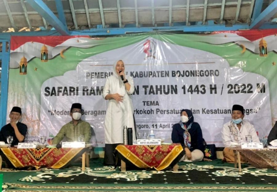 Bupati Anna Muawanah Jelajah Bojonegoro Sapa Warga Hingga Pelosok Desa