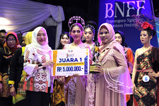 Bupati Anna Sebut Bojonegoro Nglenyer Fasion Festival Tumbuhkan Ekonomi Kreatif