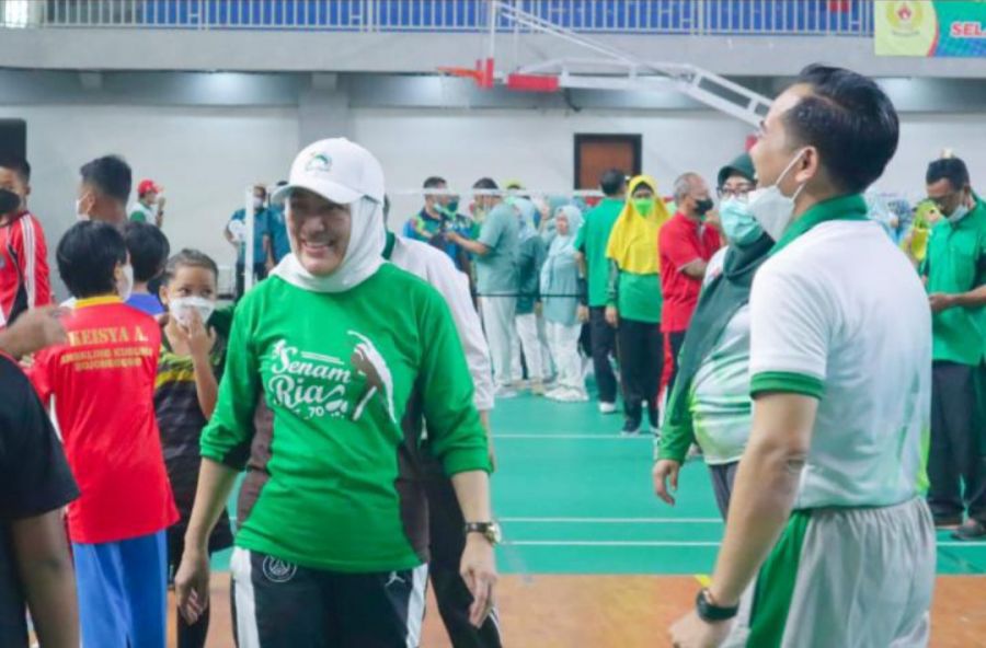 Bupati Bojonegoro Anna Mu