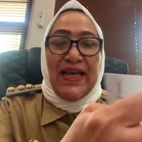 Bupati Bojonegoro dalam Siaran Live di Instagram Beri Penjelasan Terkait Mekanisme Beasiswa 