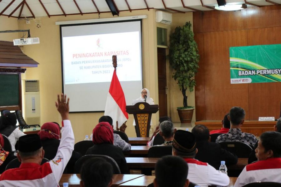 Bupati Bojonegoro Dorong Perangkat Desa Ikuti Program Beasiswa RPL Jenjang S2 