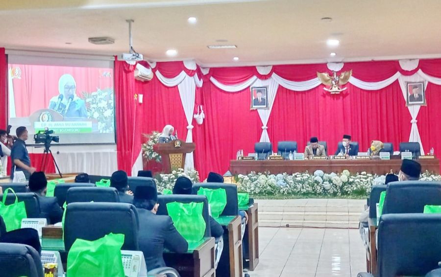 Bupati Bojonegoro Dr Hj Ana Muawanah Hadiri Rapat Paripurna Istimewa DPRD dan Pergantian Antar Waktu