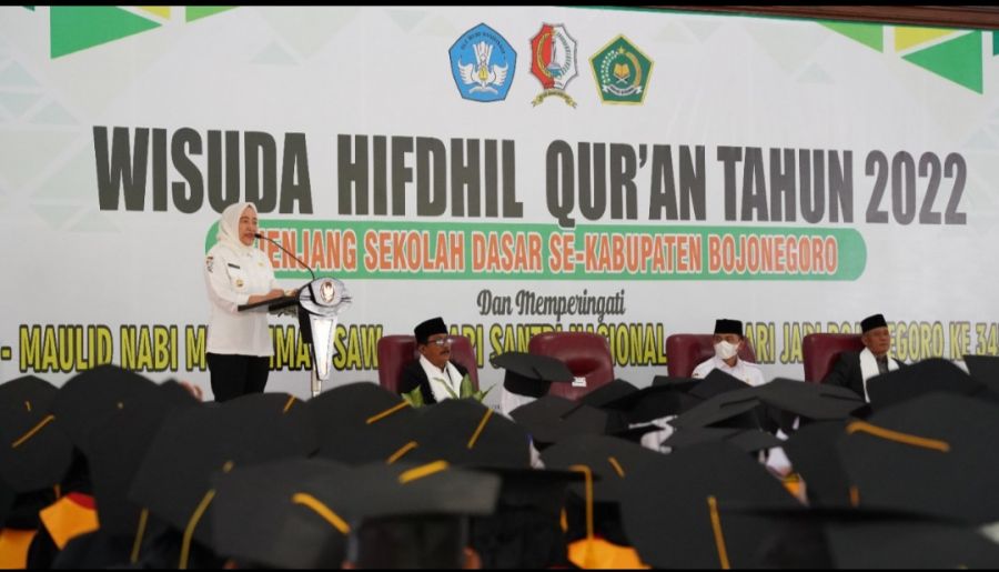 Bupati Anna Hadir dan Mewisuda 600 Tahfidzul Quran Tingkat SD Se-Kabupaten Bojonegoro