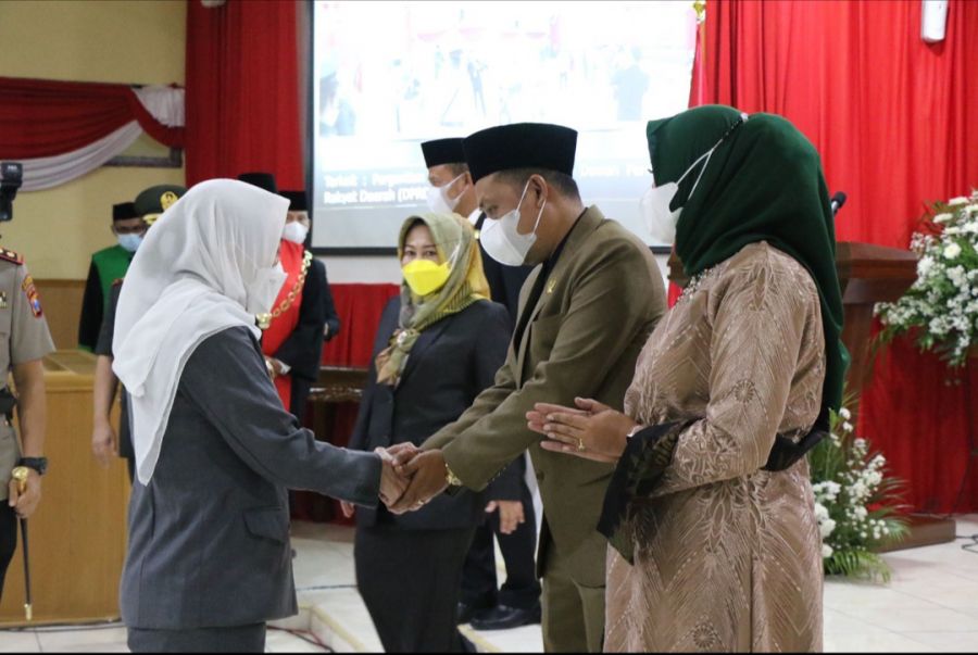 Bupati Bojonegoro Hadiri Rapat Paripurna Istimewa PAW Ketua DPRD 