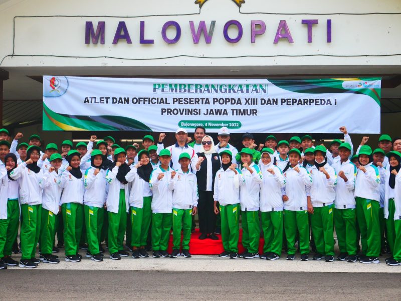 Bupati Bojonegoro Lepas Keberangkatan Kontingen POPDA dan Peparpeda 2022