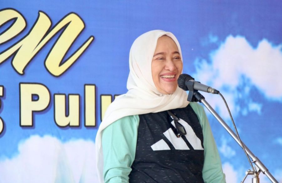 Bupati Bojonegoro Panen Perdana Jagung Pulut hasil Uji Coba Perdana di Balai Penyuluhan Desa Dander