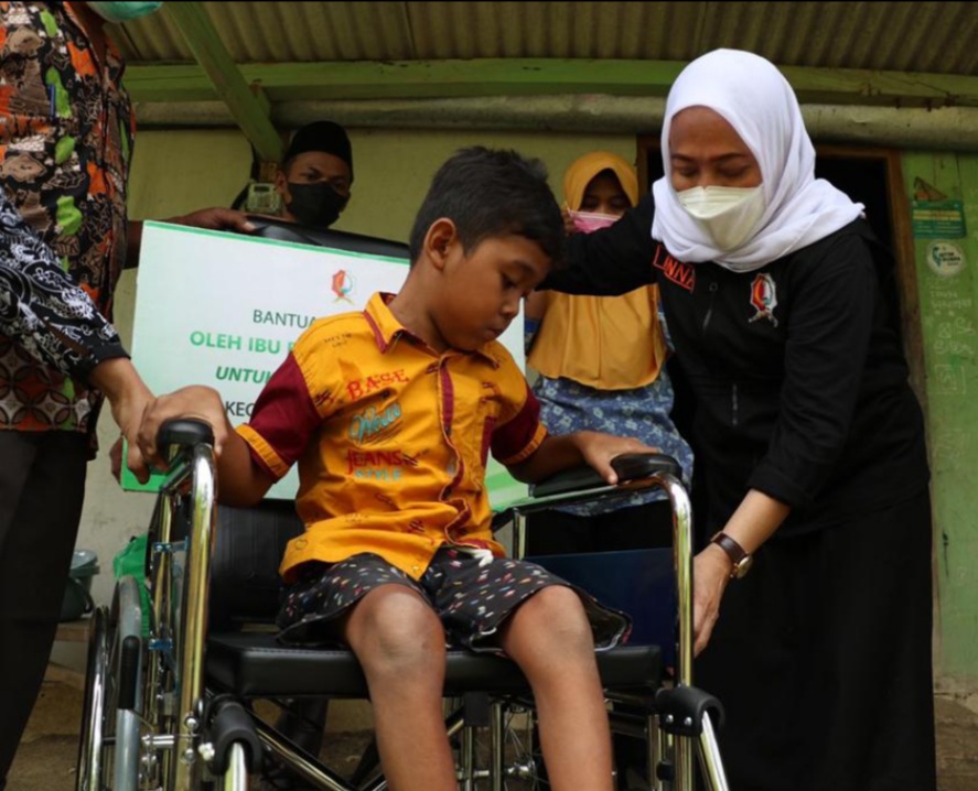 Bupati Bojonegoro Resmikan Gedung MWC NU, dan Serahkan BPNT- D Serta Sertifikat PTSL