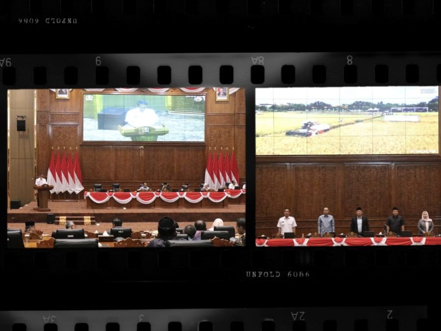 Bupati Bojonegoro Sampaikan 5 Raperda di Sidang Paripurna DPRD