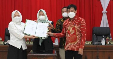 Bupati dan Banggar DPRD Bojonegoro Tanda Tangani Nota Kesepakatan Bersama KUA PPAS P-APBD 2021