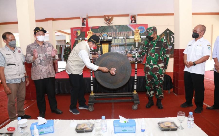 Bupati Lamongan Tutup Kegiatan Karya Bakti TNI Kodim 0812/Lamongan