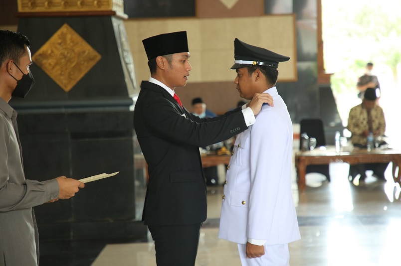 Bupati Tuban, Aditya Halindra Faridzky, SE Lantik 47 Kepala Desa Periode 2022-2028