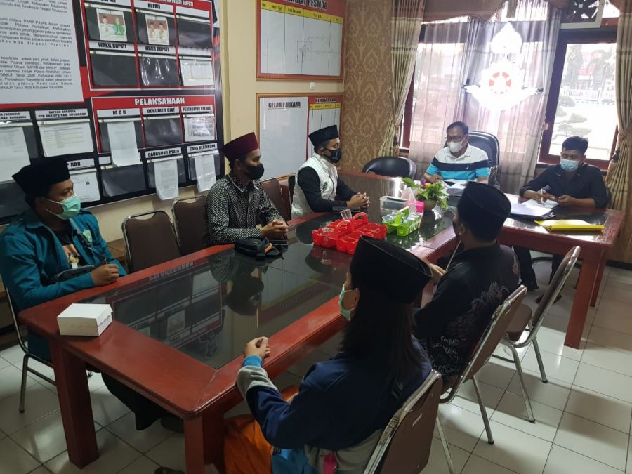 Catut Nama Kyai Azaim, LBH Mitra Santri Situbondo Lapor ke Polres Situbondo