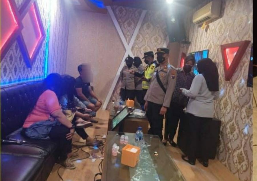 Cegah Penyalahgunaan Narkoba, Polres Bojonegoro Gelar Patroli Skala Besar di Tempat Hiburan Malam