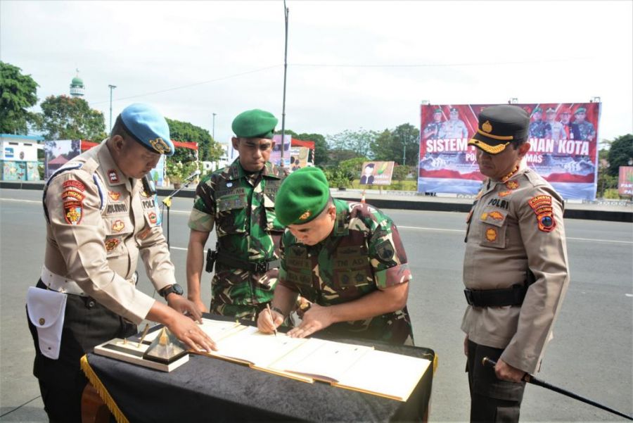 Ciptakan Wilayah Kondusif Jelang Pemilu, Apkam Banyumas Latihan Sispamkota