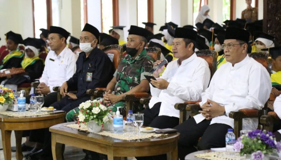 Dandim 0812 Lamongan hadiri Wisuda Tahfidz Qur’an Dalam gerakan Lamongan Menghafal Al-Qur'an