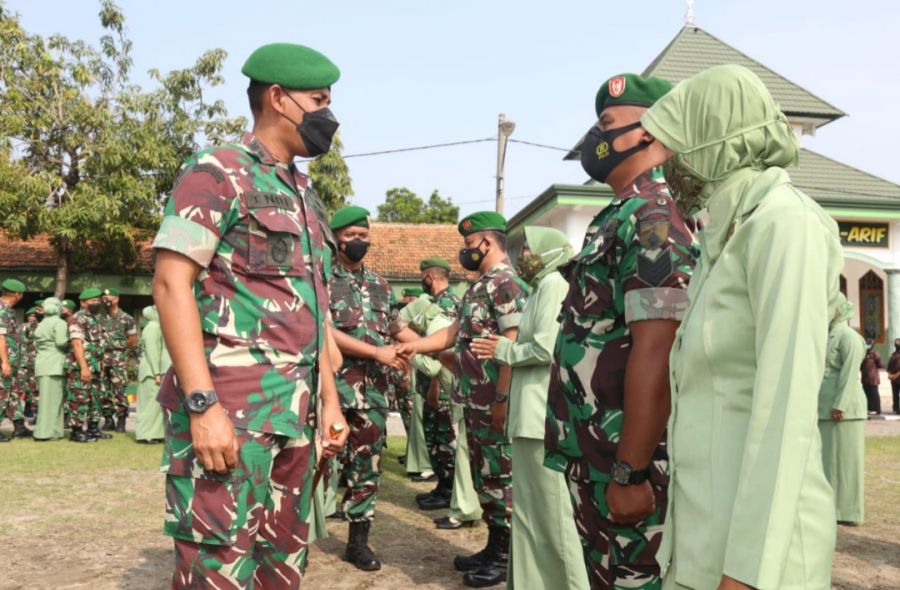 Dandim 0812/Lamongan Pimpin upacara Kenaikan Pangkat 26 Prajurit