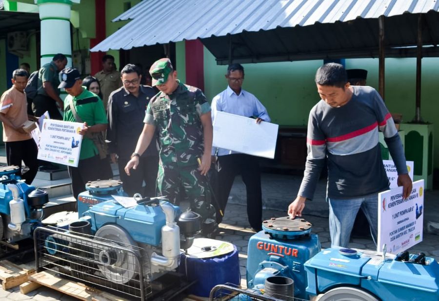 Dandim 0813 Bojonegoro Hadiri Kegiatan Pendistribusian Bantua Pompa Air dari Kementan RI