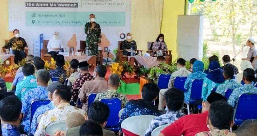 Dandim Bojonegoro Sampaikan Sinergisitas Atasi Pandemi Covid-19 dalam Sambang Desa