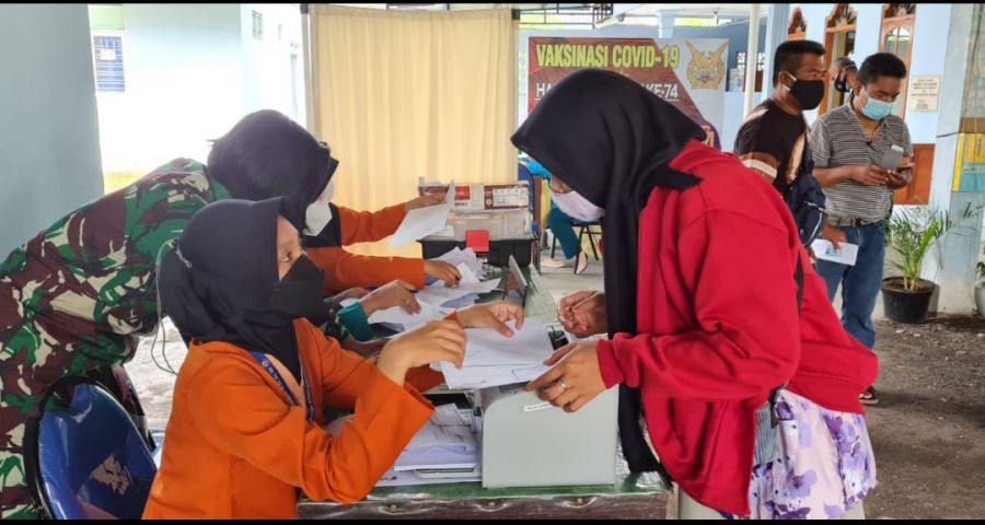 Danlanud Smo Apresiasi Peran Nakes RSAU dr. Siswanto dalam Lanjutan Vaksinasi untuk Masyarakat