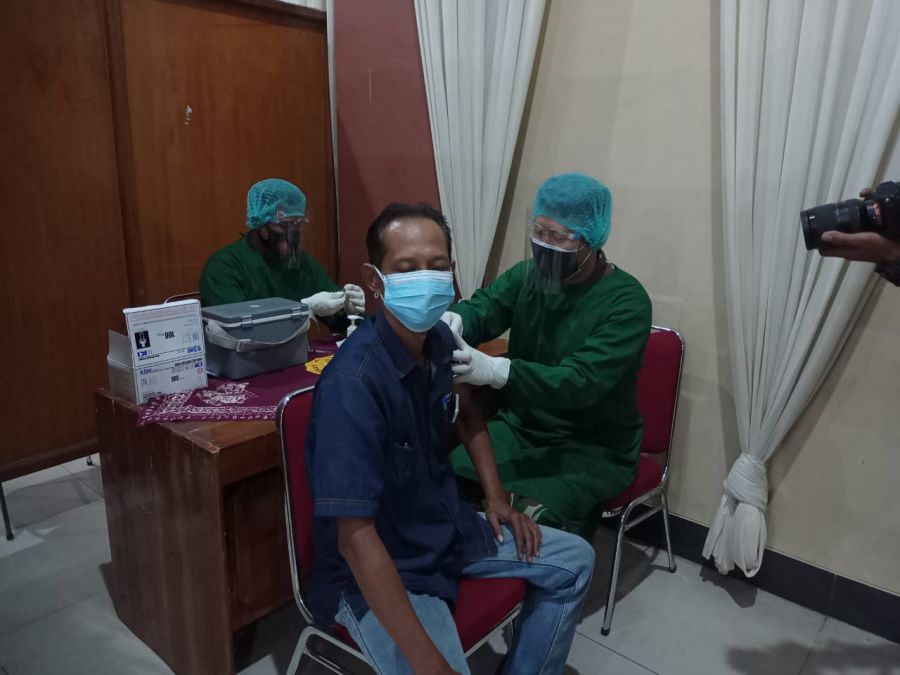 Danrem 071/Wijayakusuma Laksanakan Serbuan Vaksin di Universitas Jenderal Soedirman