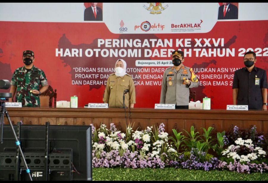 Dari Pendopo Pemkab, Bupati Bojonegoro Ikuti Peringatan Ke XXVI Hari Otoda