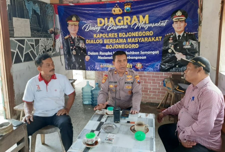 Di Pejambon, Kapolsek Ajak Seluruh Warga Untuk Memperhatikan Pergaulan Anak-anaknya