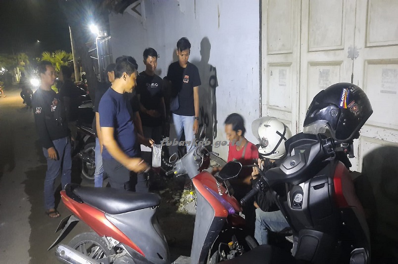 Diduga Jadi Tempat Peredaran Narkoba, Satreskoba Polres Tuban Gelar Razia Malam Hari