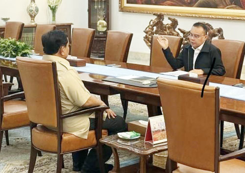 Diskusikan Perkembangan Terkini, Dasco Lakukan Pertemuan Empat Mata dengan Prabowo