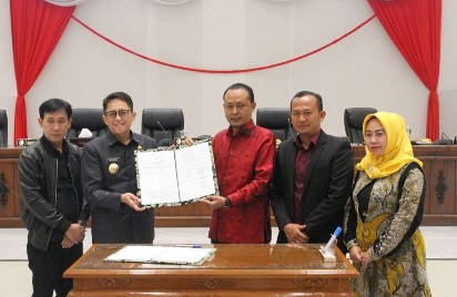 DPRD Bojonegoro Gelar Paripurna P-APBD 2023, Pj Bupati: Anggaran Beri Manfaat Bagi Masyarakat