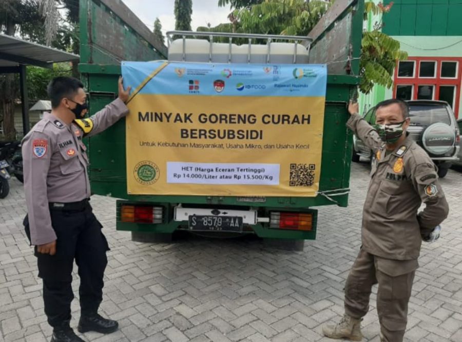 Forkopimda Bojonegoro Bersama Koperasi Karep Datangkan 30.000 liter Migor dan Siap Mengawal  