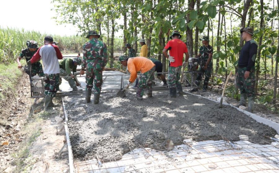 Gambaran Potret TMMD Merupakan Bukti Kemanunggalan TNI Bersama Rakyat